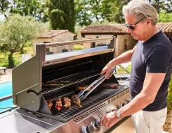 Gasgrill mit Infrarot-Seiten- und Heckbrenner Prestige 665 P665VXRSIBPSS-DE