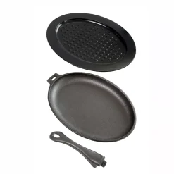 Gusseisenpfanne mit Kunststoffuntersetzer Pfanne