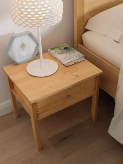 Nachtkästchen Sesam